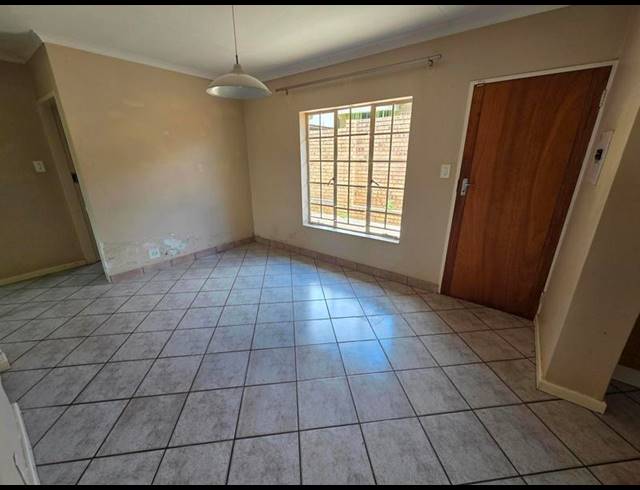 2 BEDROOM TOWNHOUSE FOR SALE IN WAPADRAND